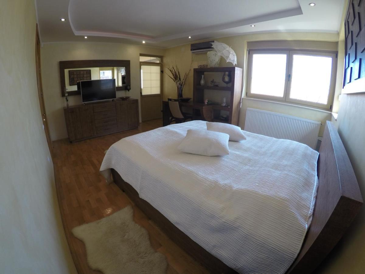Casa Edwin Bed & Breakfast Constanta Ngoại thất bức ảnh