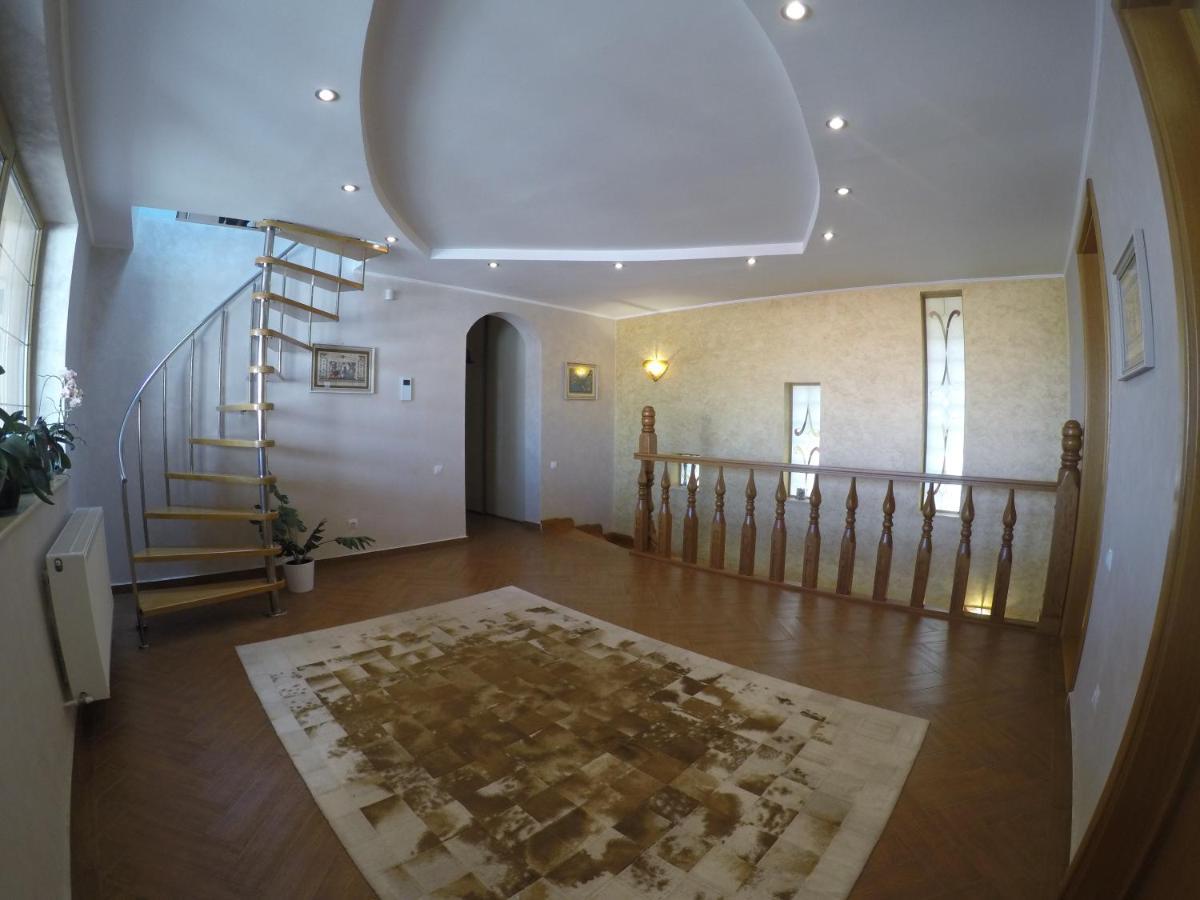 Casa Edwin Bed & Breakfast Constanta Ngoại thất bức ảnh